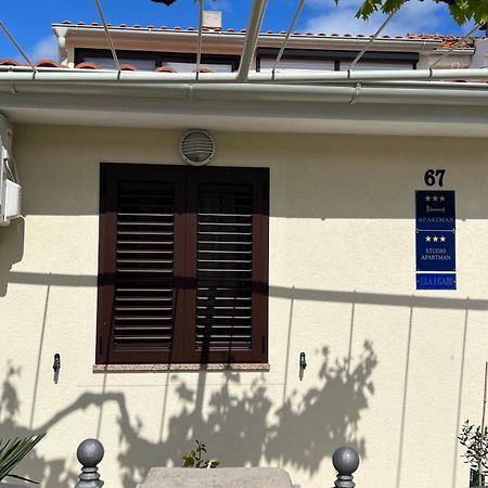 Ferienwohnung Ela I Gabi Omišalj Exterior foto