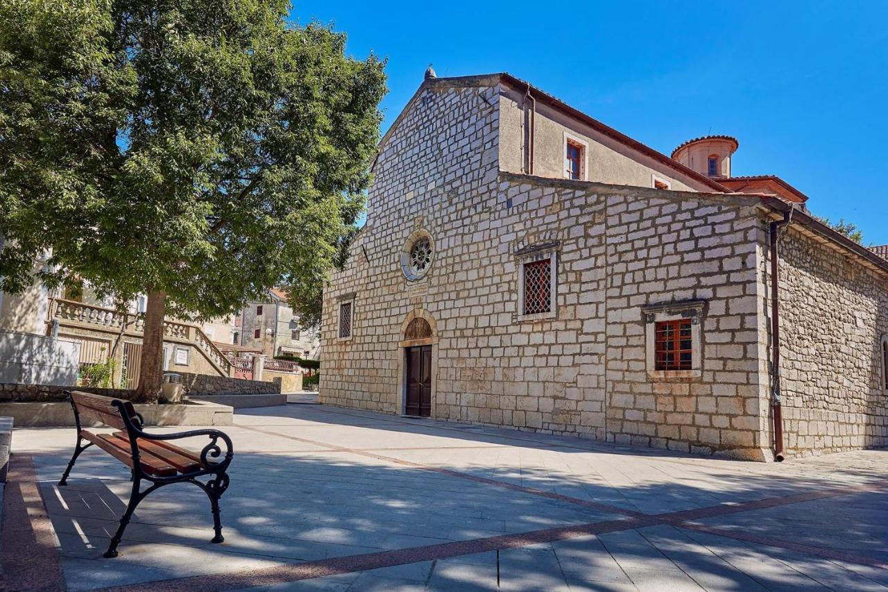 Ferienwohnung Ela I Gabi Omišalj Exterior foto