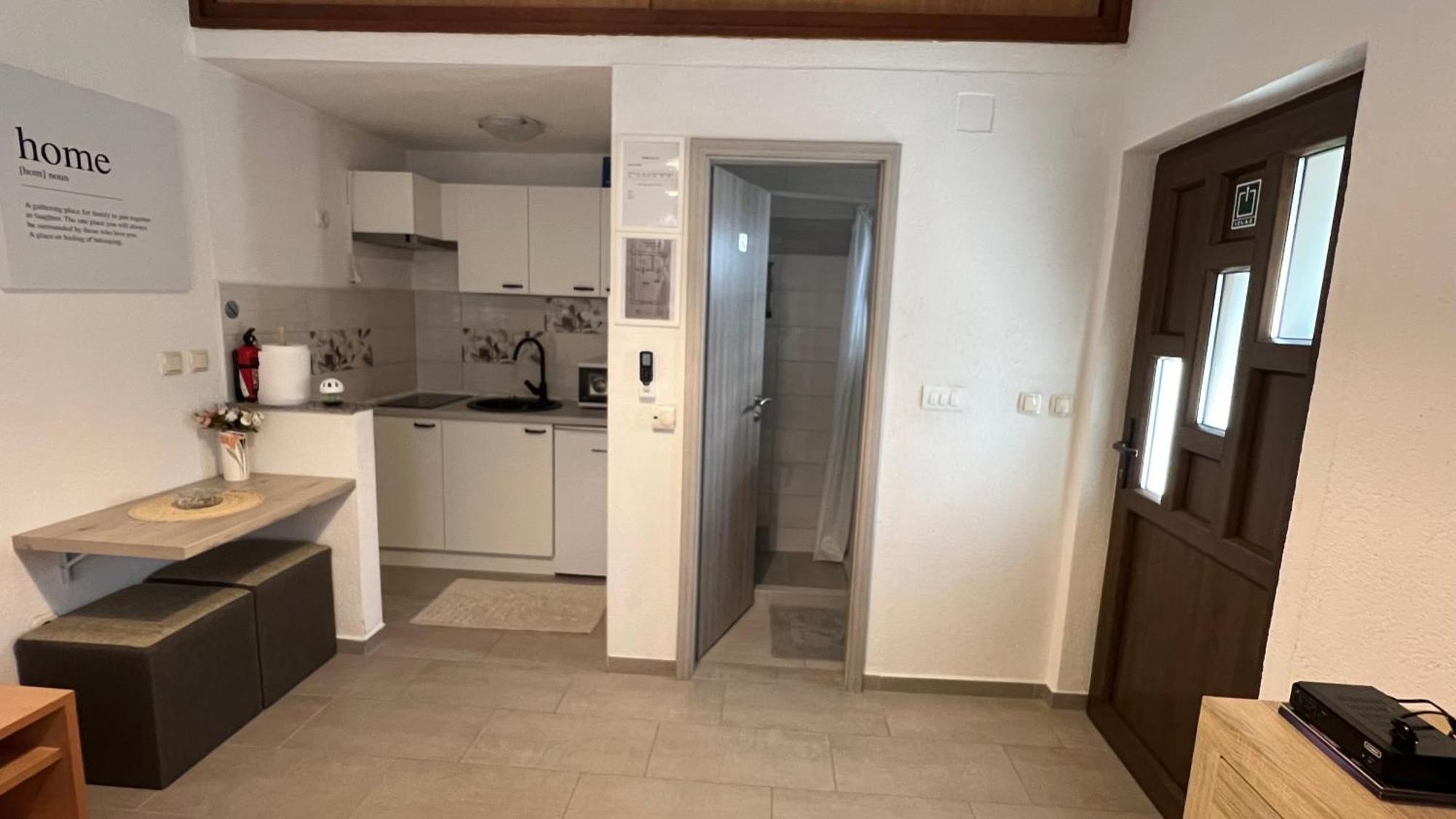 Ferienwohnung Ela I Gabi Omišalj Exterior foto