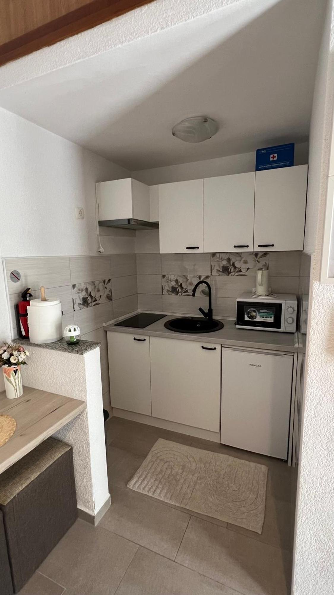 Ferienwohnung Ela I Gabi Omišalj Exterior foto