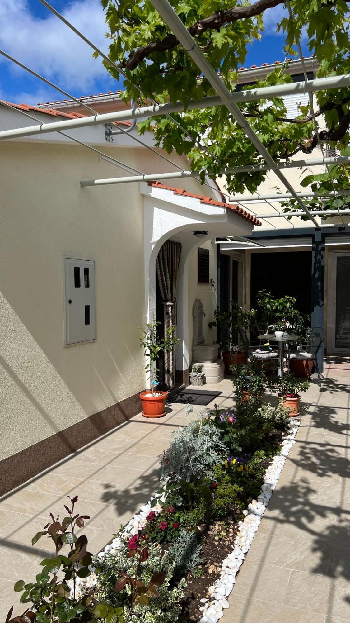 Ferienwohnung Ela I Gabi Omišalj Exterior foto