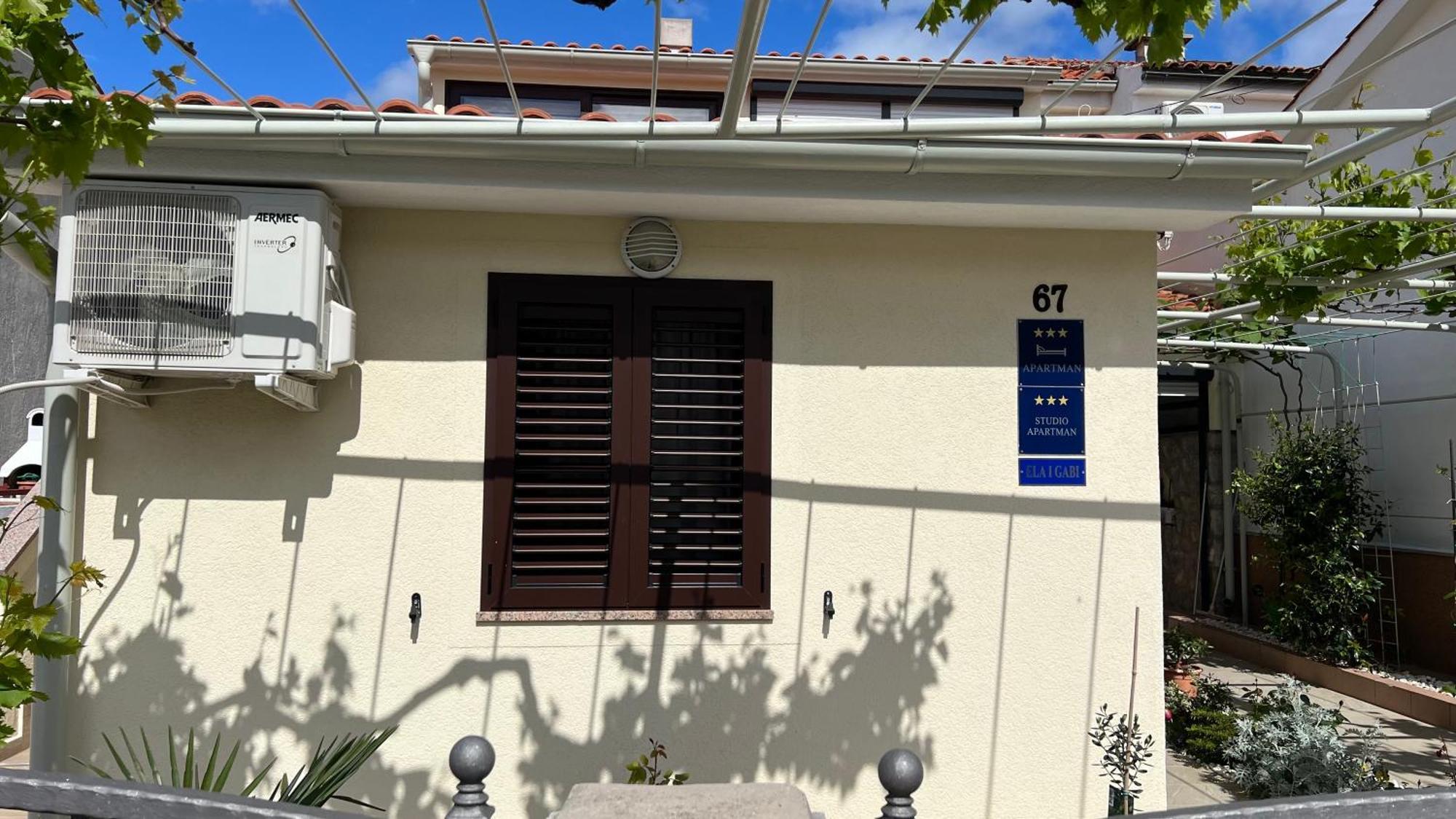 Ferienwohnung Ela I Gabi Omišalj Exterior foto